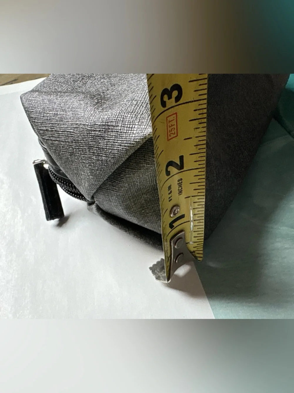Tumi For Delta Amenity Kit/Toiletry Bag/Cosmetic Pouch In Gray/Black OS